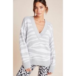 Varley Calvert Merino Wool Blend V Neck Oversized Zebra Print Sweater XSmall
